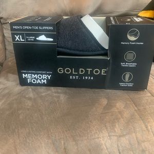 NWT mens XL open toe slippers